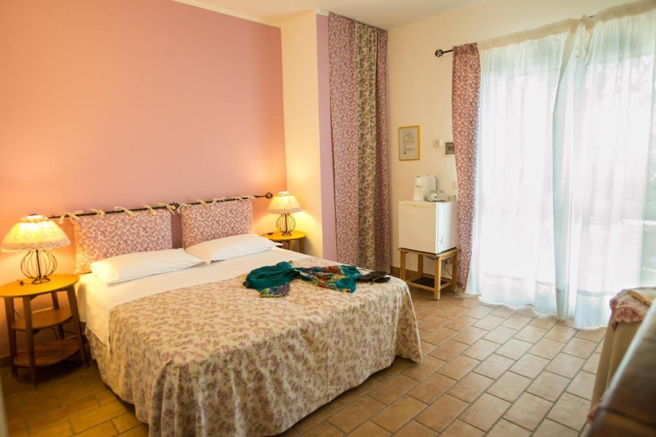 Le Raganelle Otel Oneglia Dış mekan fotoğraf